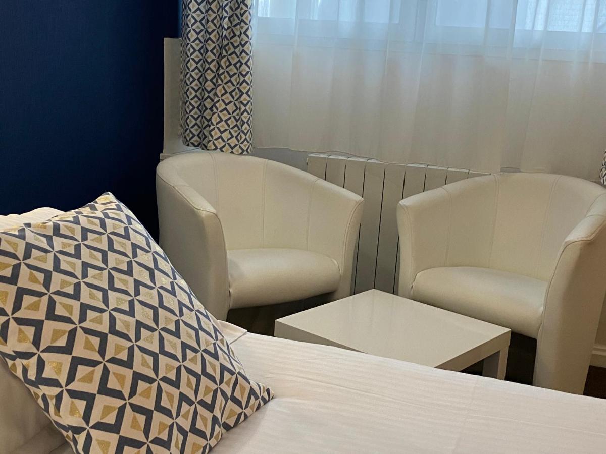 Contact Hotel - Motel Les Bleuets & Spa La Rivière-Saint-Sauveur Zewnętrze zdjęcie