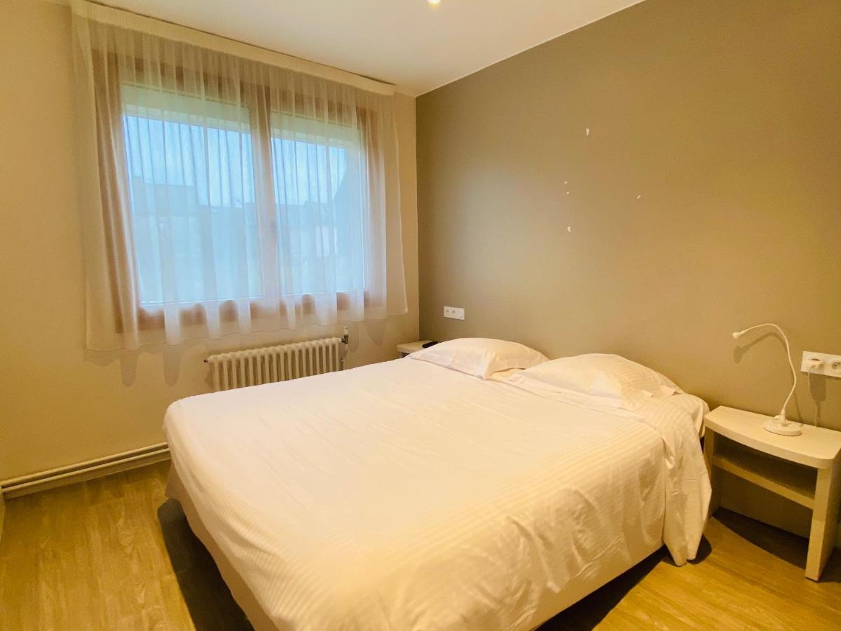 Contact Hotel - Motel Les Bleuets & Spa La Rivière-Saint-Sauveur Zewnętrze zdjęcie