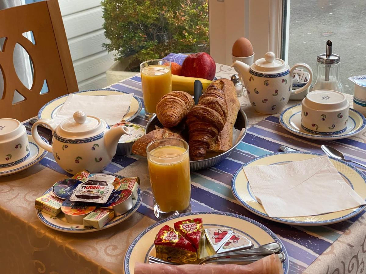 Contact Hotel - Motel Les Bleuets & Spa La Rivière-Saint-Sauveur Zewnętrze zdjęcie