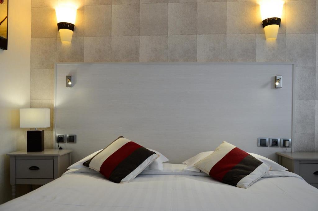 Contact Hotel - Motel Les Bleuets & Spa La Rivière-Saint-Sauveur Zewnętrze zdjęcie