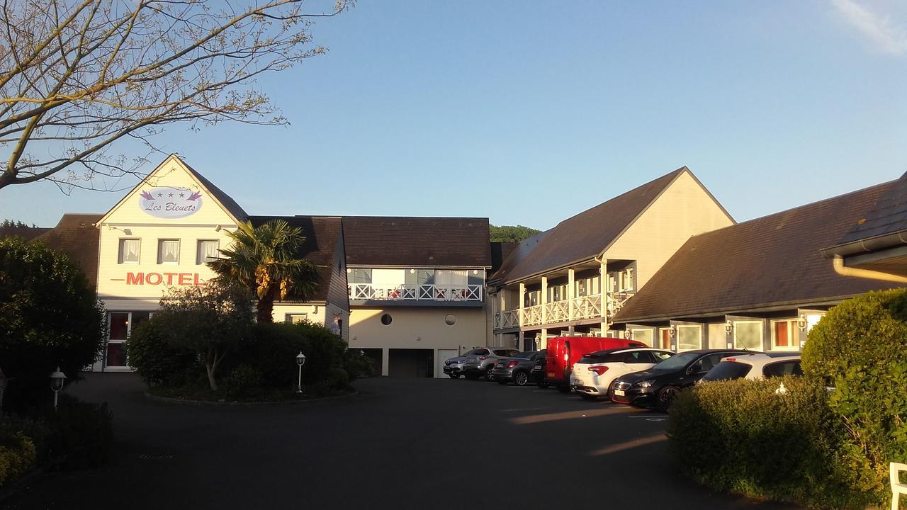 Contact Hotel - Motel Les Bleuets & Spa La Rivière-Saint-Sauveur Zewnętrze zdjęcie